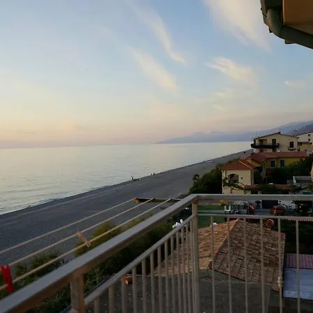 Comfort In Riva Al Mare Apartment Belmonte Calabro