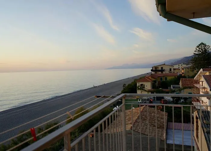 Comfort In Riva Al Mare דירה בלמונטה קלברו